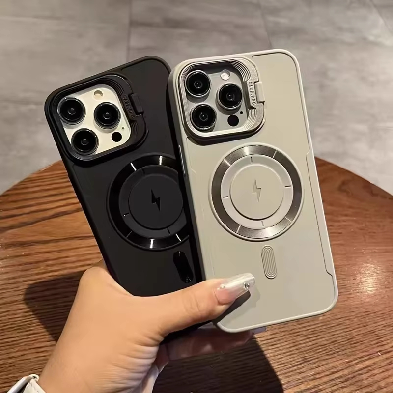 새로운 킥스탠드 스탠드가 있는 아이폰 17 프로 맥스  - Magnetic Charging Stand 리뷰 및 가격