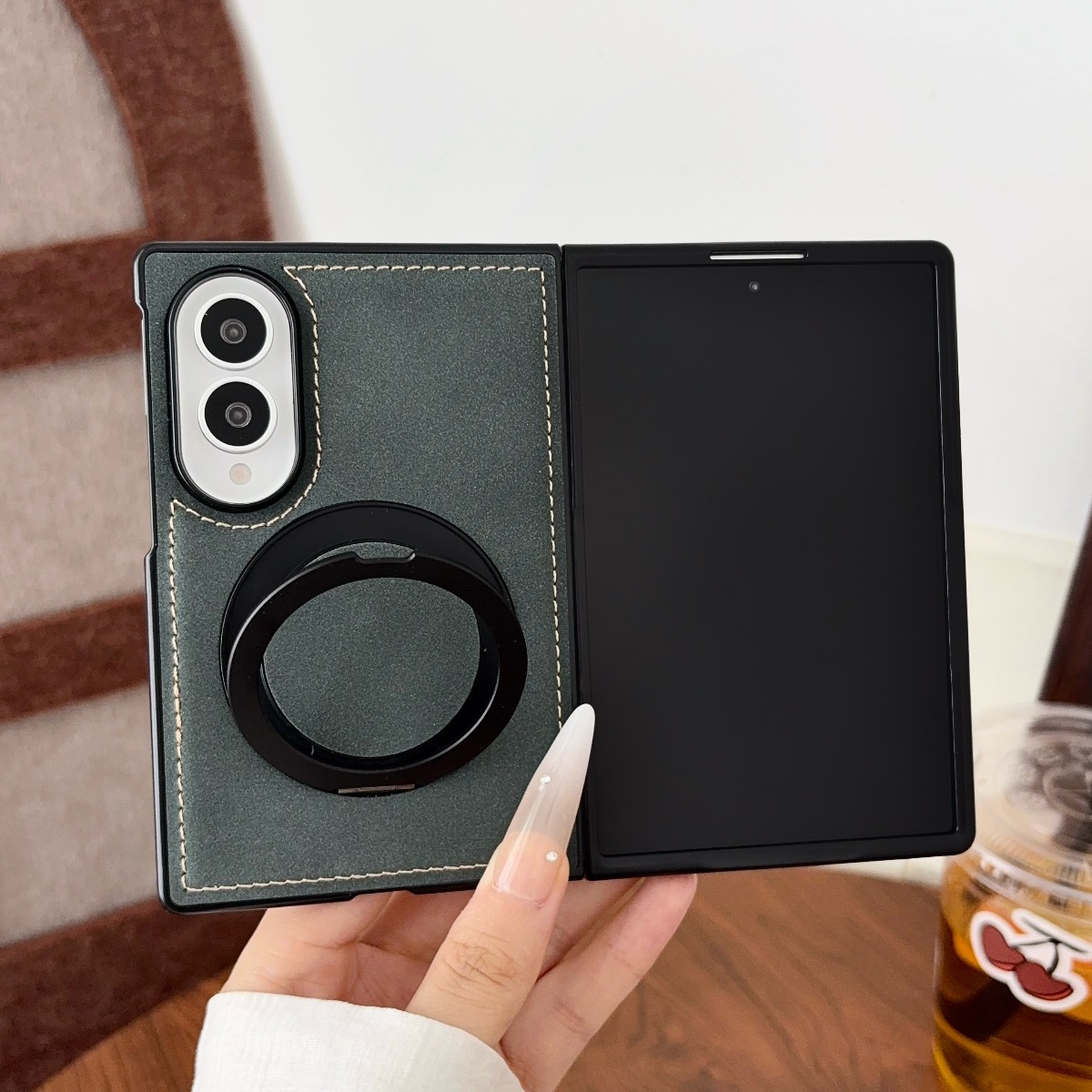 삼성 갤럭시 Z 폴드 8 울트라 360용 고급 양가죽  - Magnetic Charging Stand 리뷰 및 가격